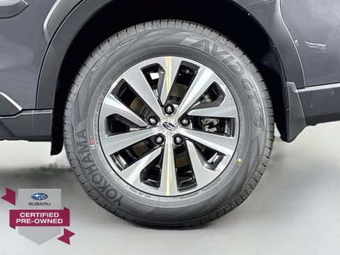Used 2025 Subaru Outback Premium AWD/4WD image 31