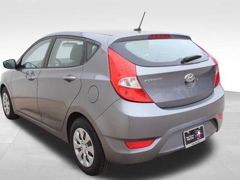 Used 2016 Hyundai Accent SE image 6