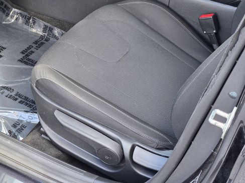 Used 2023 Hyundai Elantra SE w/ Cargo Package FWD image 28