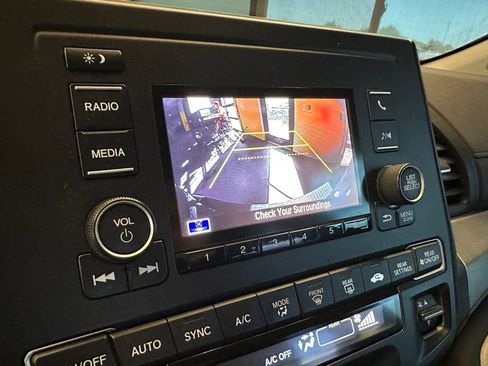Used 2019 Honda Odyssey LX image 14
