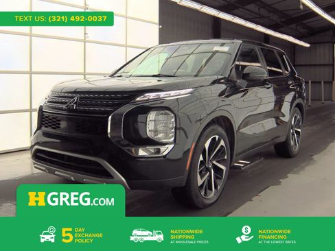 Used 2022 Mitsubishi Outlander SE FWD image 1
