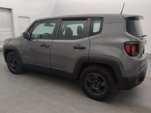 Used 2021 Jeep Renegade Sport FWD image 3