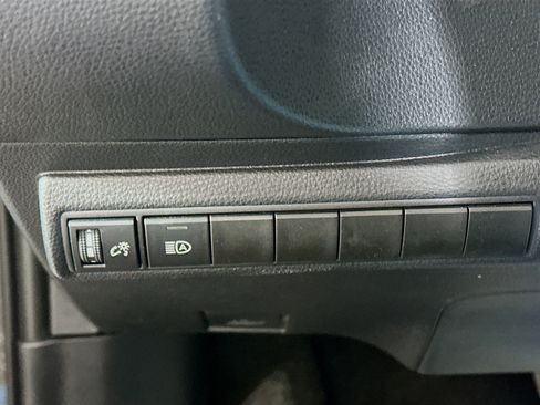 Used 2025 Toyota Corolla LE image 16