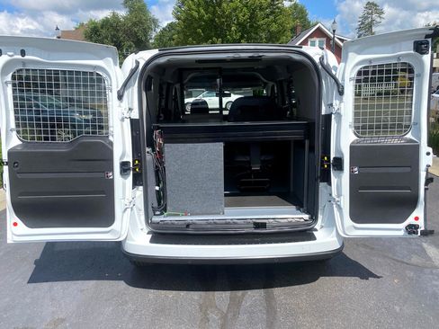 Used 2022 RAM ProMaster City Tradesman w/ Window Group 05 image 13