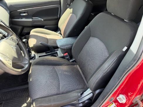Used 2018 Mitsubishi Outlander Sport ES FWD image 14