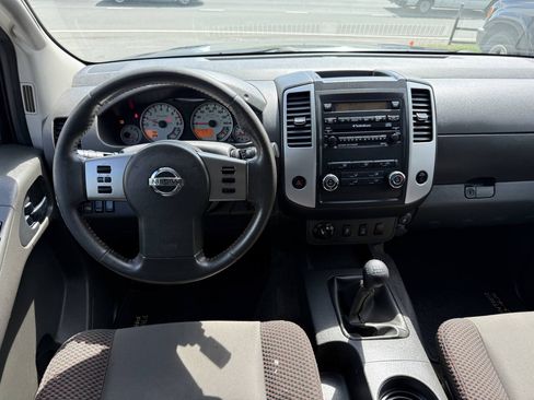Used 2012 Nissan Frontier PRO-4X AWD/4WD image 17