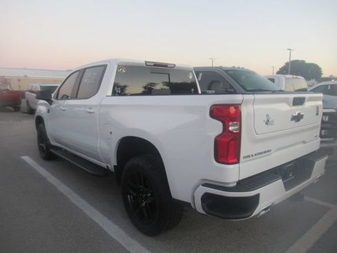 Used 2024 Chevrolet Silverado 1500 RST AWD/4WD image 4