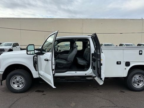 New 2025 Ford F350 XL w/ XL Chrome Package image 24