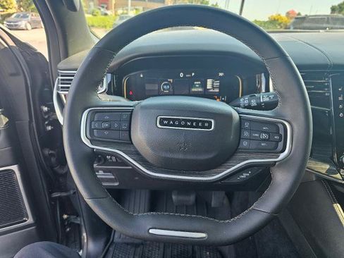 Used 2022 Jeep Wagoneer Series III w/ Premium Group I AWD/4WD image 53