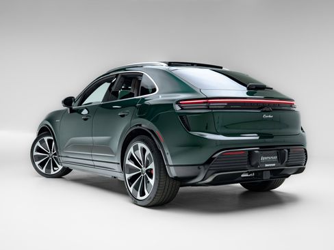 Used 2024 Porsche Macan Turbo Electric image 4