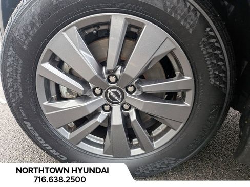 Used 2025 Nissan Pathfinder SV image 45