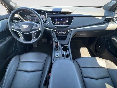 Used 2025 Cadillac XT5 Premium Luxury w/ LPO, Floor Liner Package AWD/4WD image 10