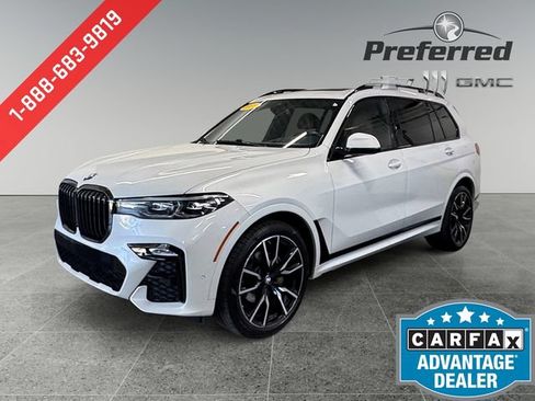 Used 2022 BMW X7 xDrive40i w/ M Sport Package AWD/4WD image 11