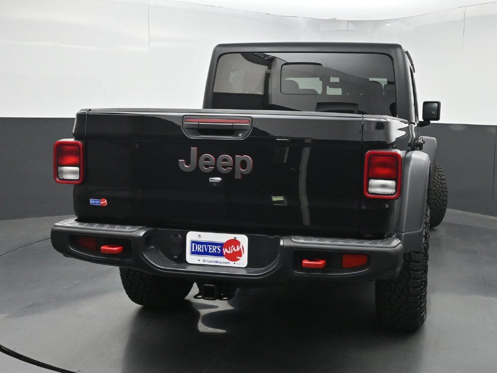 Used 2022 Jeep Gladiator Rubicon w/ Trailer Tow Package AWD/4WD image 40