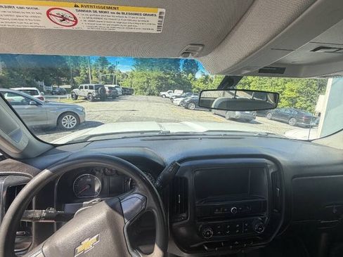 Used 2018 Chevrolet Silverado 2500 W/T RWD image 8