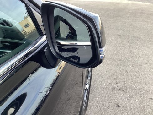 Certified 2023 Toyota Highlander XLE image 17