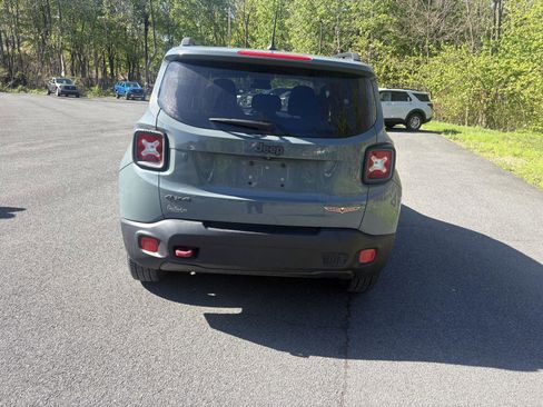 Used 2016 Jeep Renegade Trailhawk AWD/4WD image 7