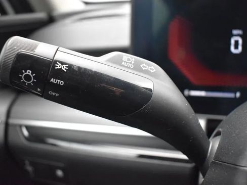 Used 2025 Kia K5 LXS image 25