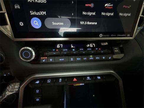 Used 2024 Toyota Tundra Platinum image 19