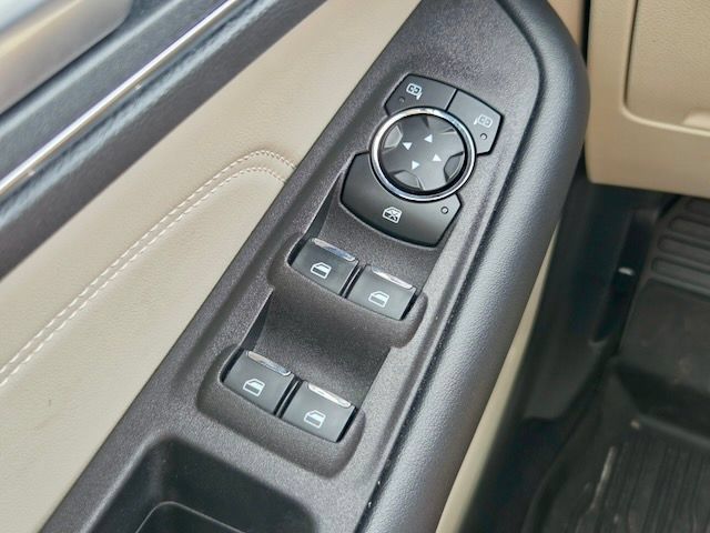 Used 2024 Ford Edge Titanium AWD/4WD image 25