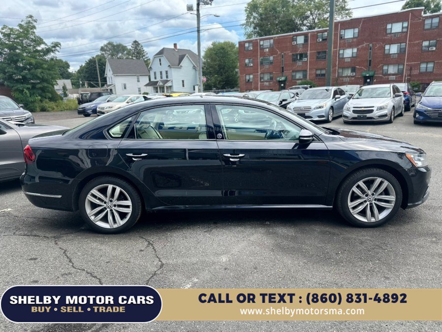 Used 2019 Volkswagen Passat 2.0T Wolfsburg w/ Wheels & Sunroof Package FWD image 4