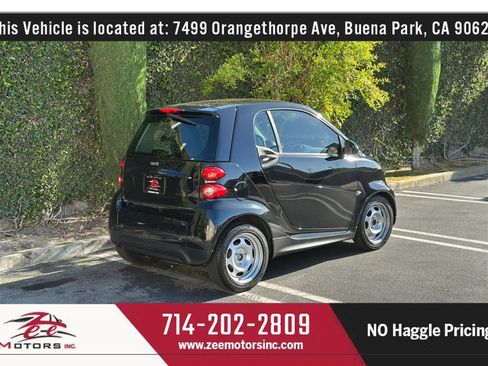 Used 2014 smart fortwo pure RWD image 7
