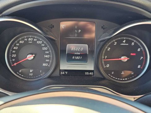 Used 2018 Mercedes-Benz GLC 300 4MATIC image 23