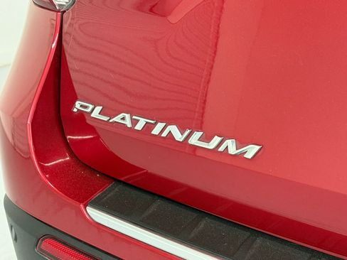 Used 2020 Ford Explorer Platinum w/ Premium Technology Package image 18