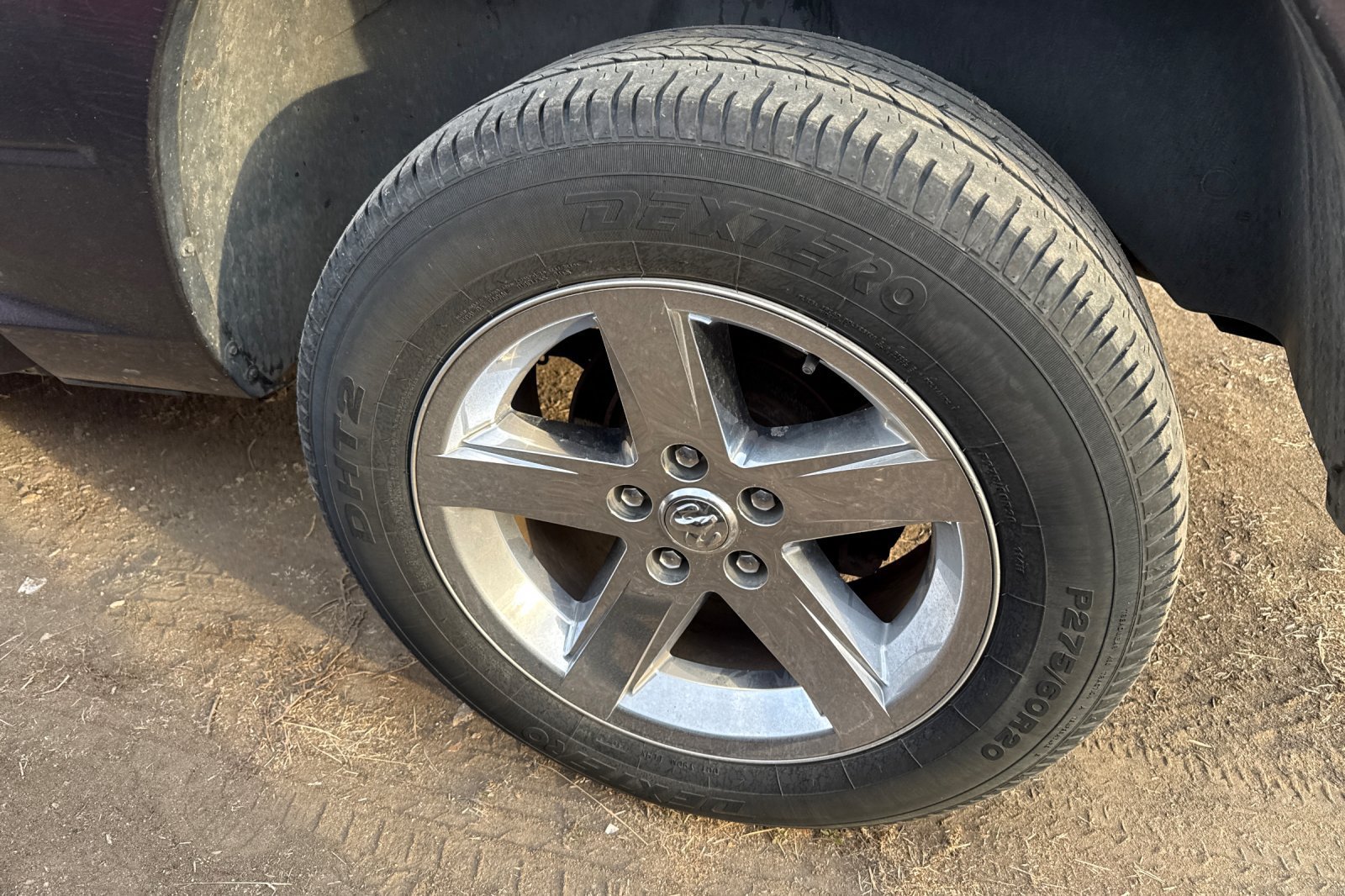 Used 2017 RAM 1500 Express AWD/4WD image 3