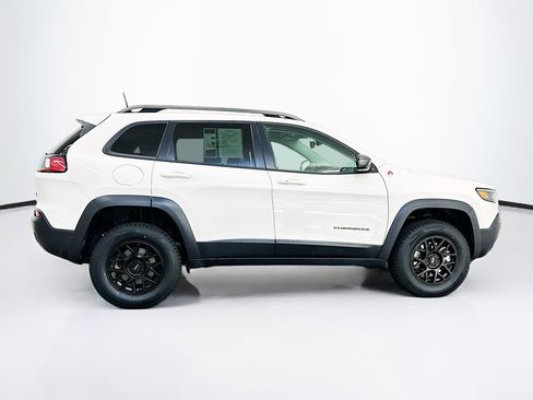 Used 2019 Jeep Cherokee Trailhawk AWD/4WD image 10