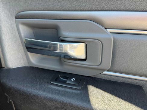 Used 2021 RAM 1500 Classic SLT RWD image 27