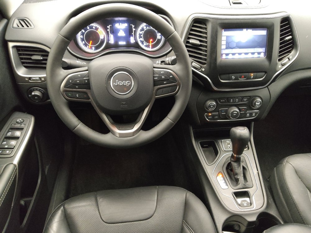 Used 2021 Jeep Cherokee Latitude Lux FWD image 22