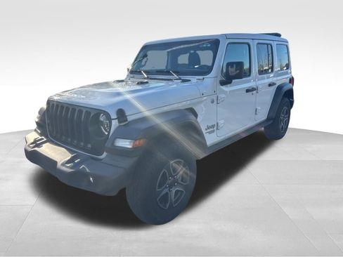 Used 2020 Jeep Wrangler Unlimited Sport S w/ Sun And Sound Package image 9
