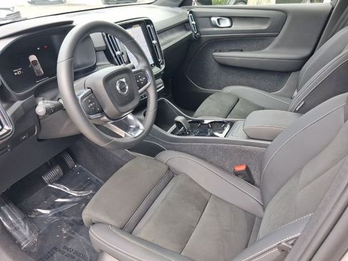Used 2023 Volvo C40 P8 Recharge Plus AWD/4WD image 13
