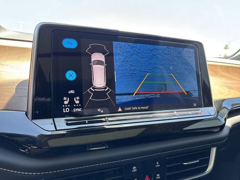 New 2026 Volkswagen Atlas SE FWD image 23