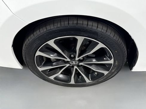 Certified 2019 Toyota Corolla SE w/ Carpet Mat Package (TMS) FWD image 31