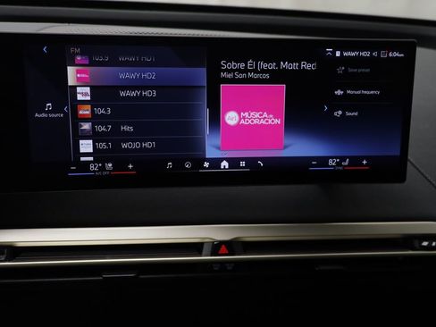 Certified 2024 BMW iX xDrive50 w/ Convenience Package image 9