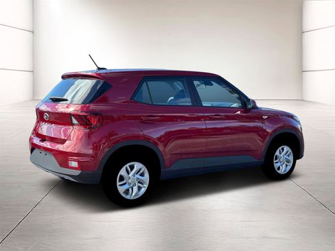 New 2026 Hyundai Venue SE image 8