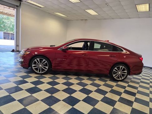 Used 2023 Chevrolet Malibu LT w/ LPO, Floor Liner Package FWD image 4