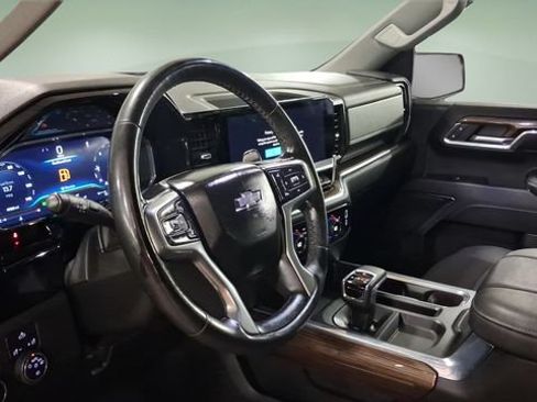 Used 2023 Chevrolet Silverado 1500 RST AWD/4WD image 23