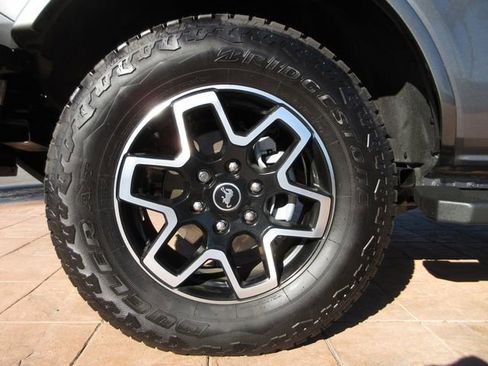 Certified 2022 Ford Bronco Outer Banks image 8