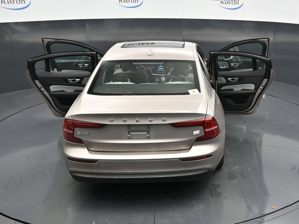 Used 2023 Volvo S60 T8 Ultimate AWD/4WD image 35