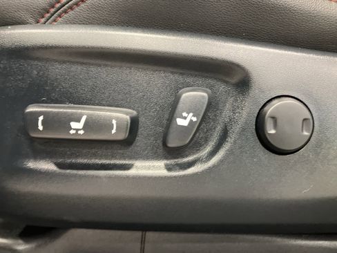 Used 2022 Toyota 4Runner TRD Off-Road Premium image 13