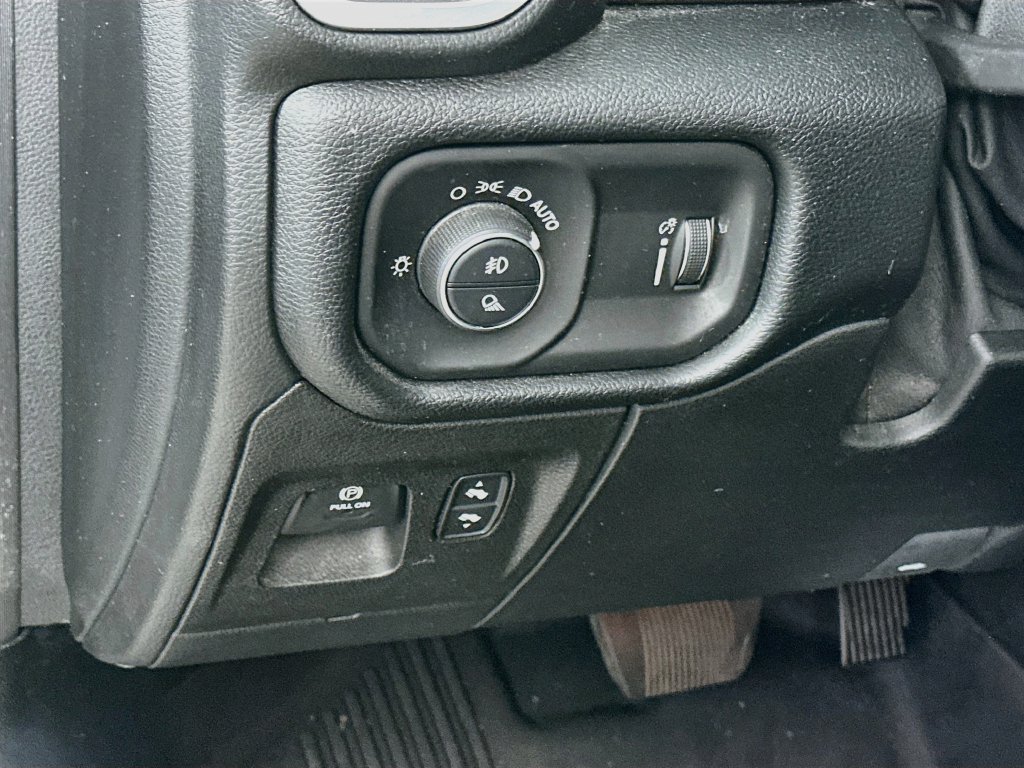 Used 2021 RAM 1500 Big Horn AWD/4WD image 15