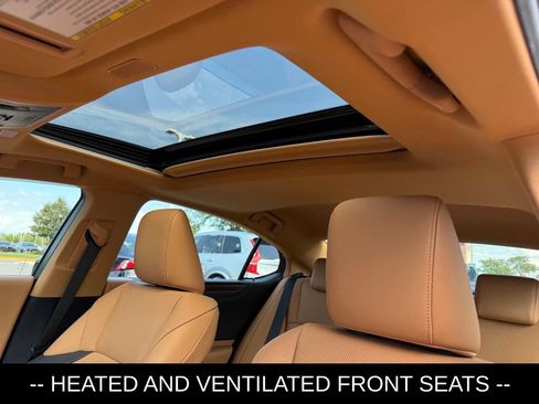Used 2024 Lexus ES 350 w/ Premium Package FWD image 7