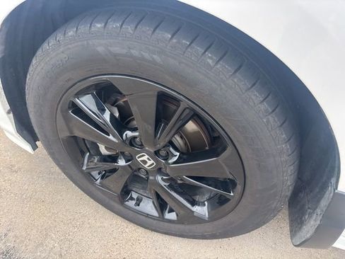 Used 2024 Honda Odyssey Sport image 9