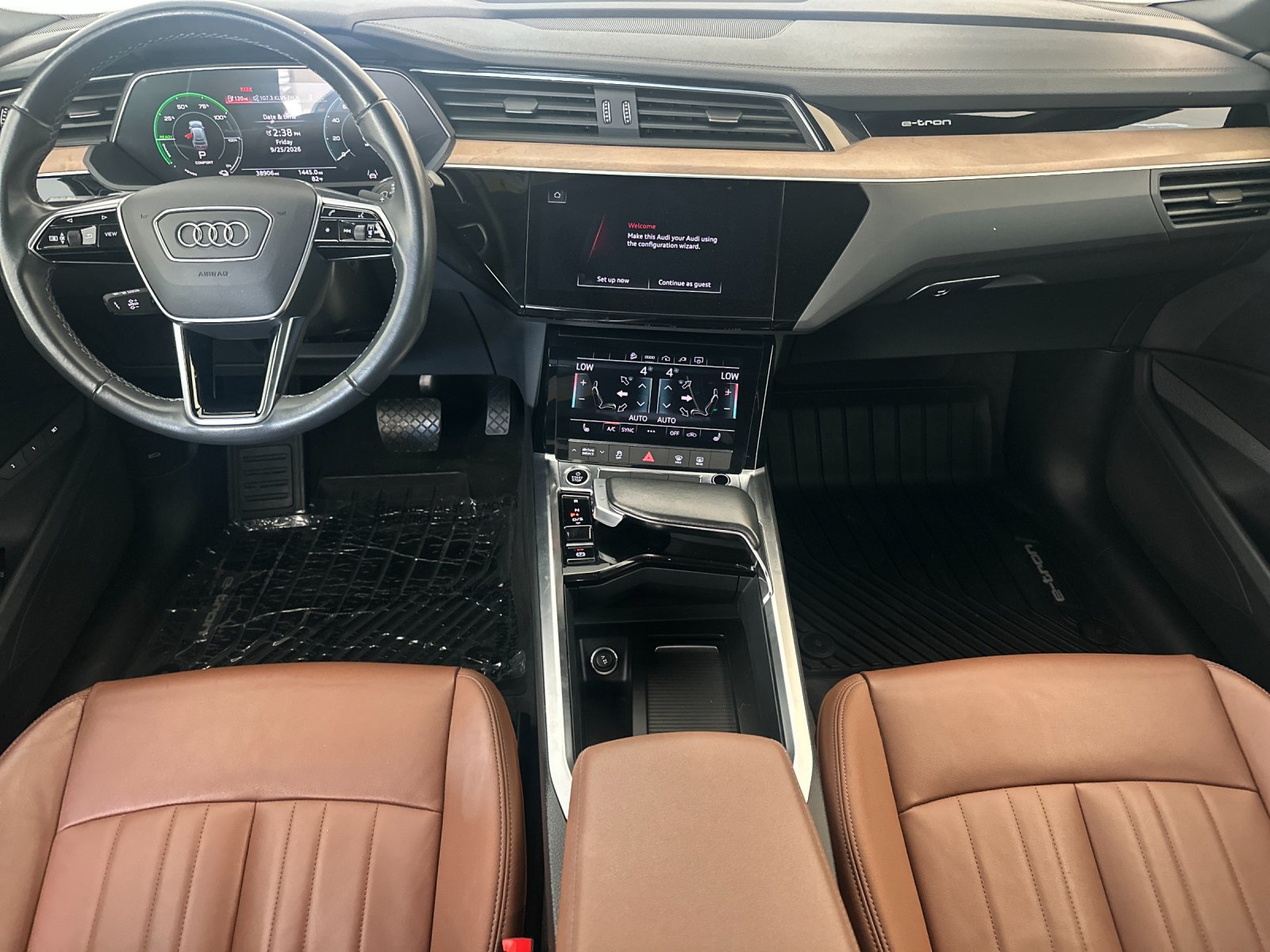 Used 2024 Audi Q8 e-tron Premium AWD/4WD image 13