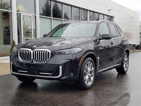 New 2026 BMW X5 xDrive50e w/ Premium Package image 1