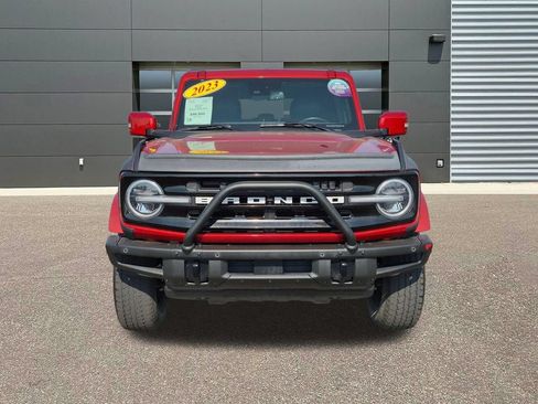 Used 2023 Ford Bronco Outer Banks AWD/4WD image 2