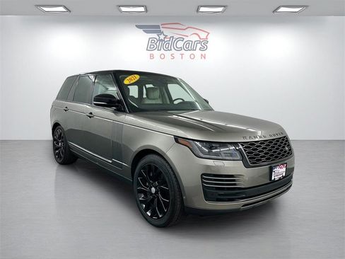 Used 2021 Land Rover Range Rover Westminster Edition image 3
